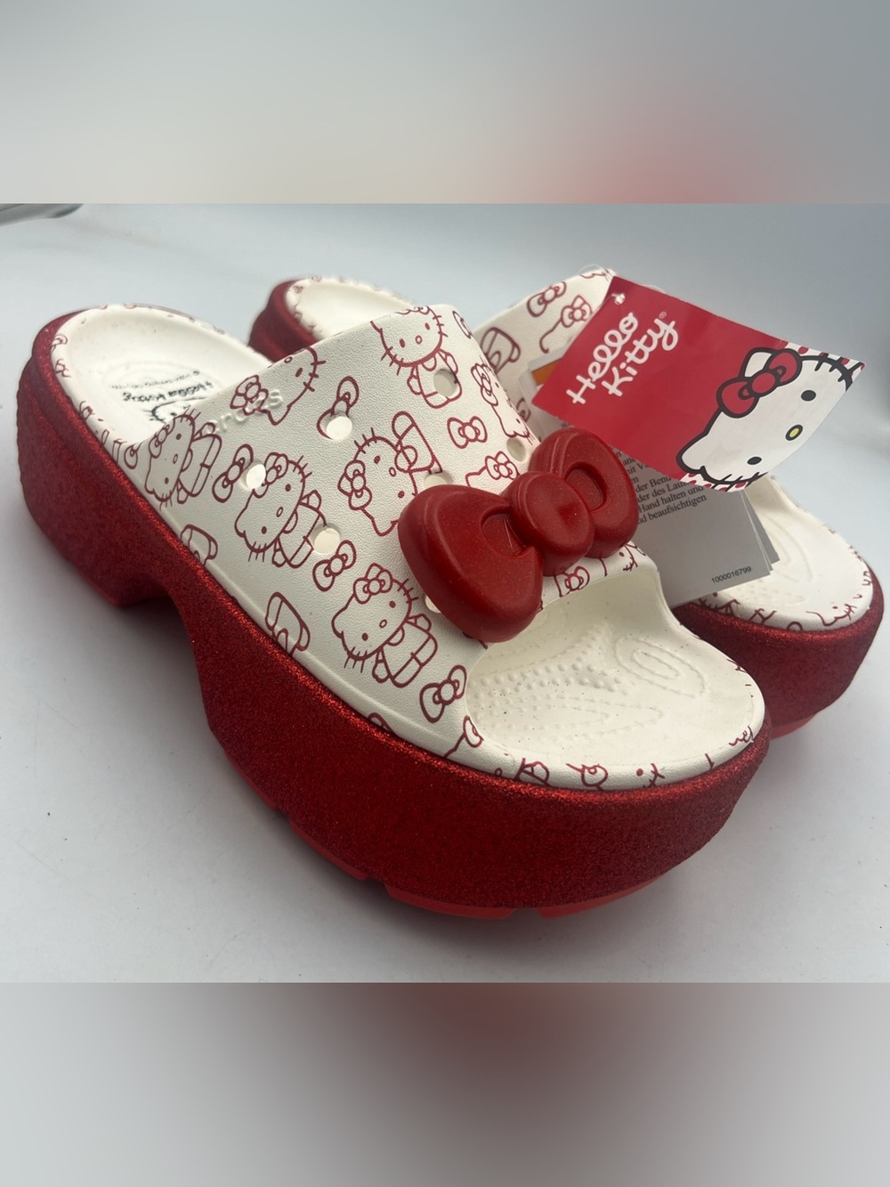 CROCS X HELLO KITTY STOMP SLIDE WOMENS SIZE US 8-8.5 EU38-39 NEW W/Tags